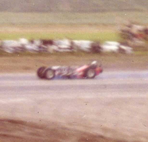 SINGLE, IVO 4-ENGINE, MIDTRACK, MAY 26 1963.jpg