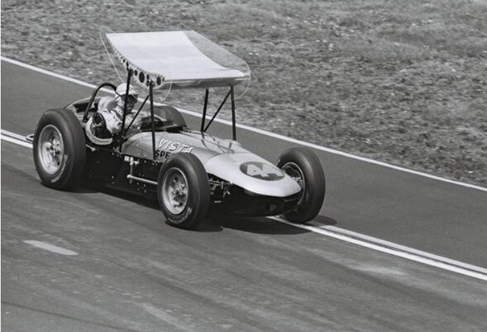 Smoky Yunicks 1962 indy car would finish 9th.JPG