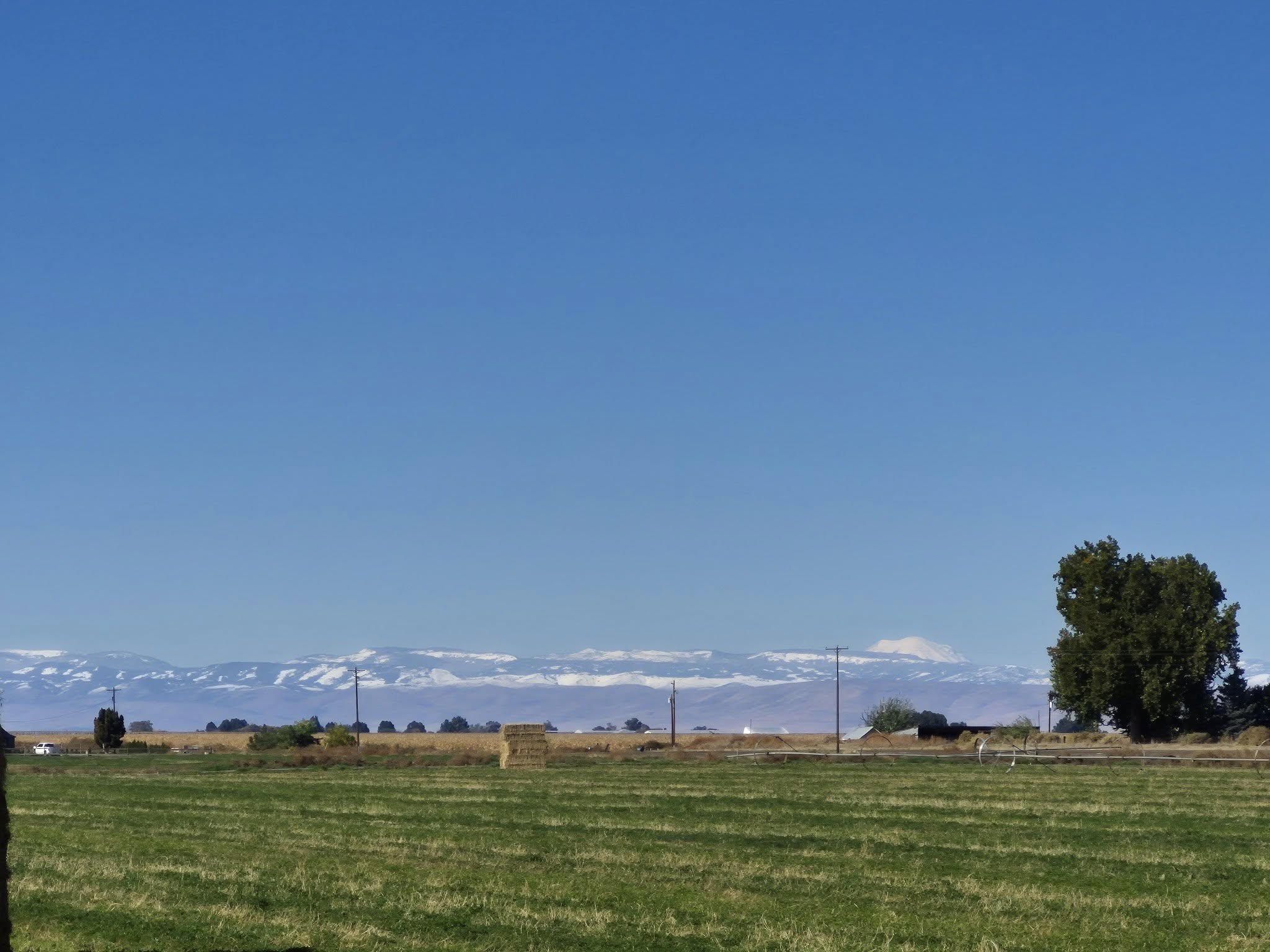 snow on ridges.jpg