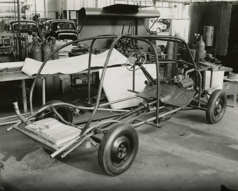 Soybean '41 Ford - Steel Frame (2).jpg