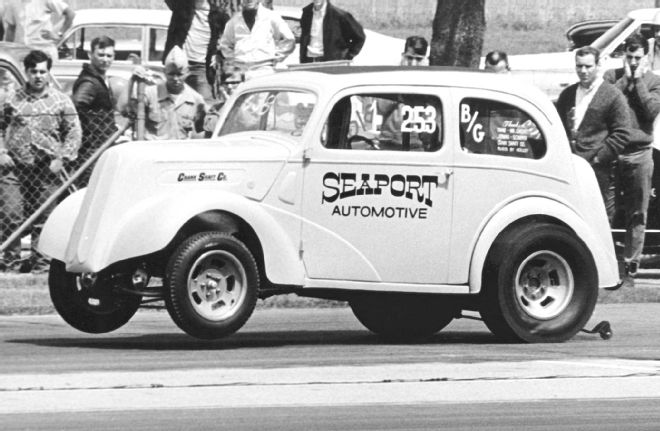 sportsman-racers-dick-titsworth-1948-anglia.jpg