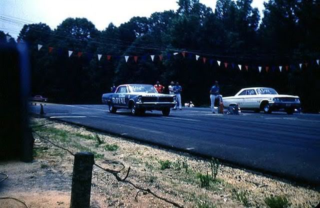 SS 1963 FORDvs ROYAL PONTIAC.jpg