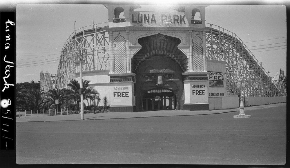 st.kilda ,luna park.png