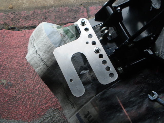 stainless fuse box bkt 002.JPG