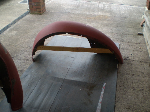 START REAR FENDERS 002.JPG