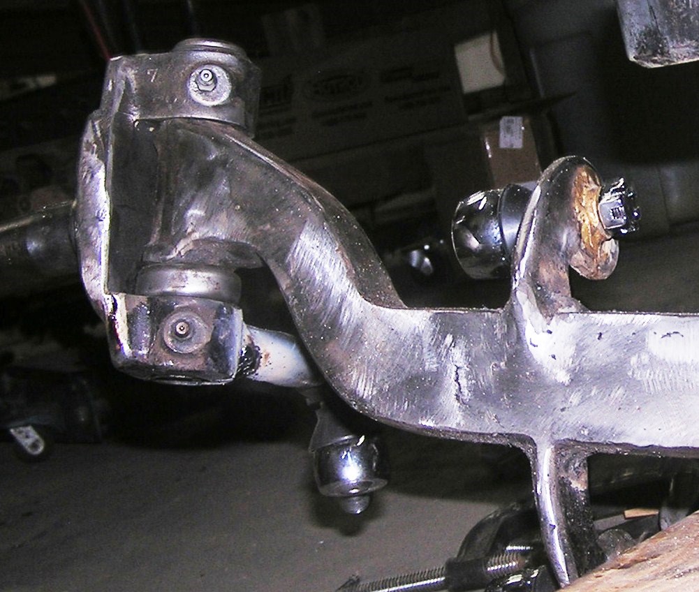 Steering arm interference2.jpg
