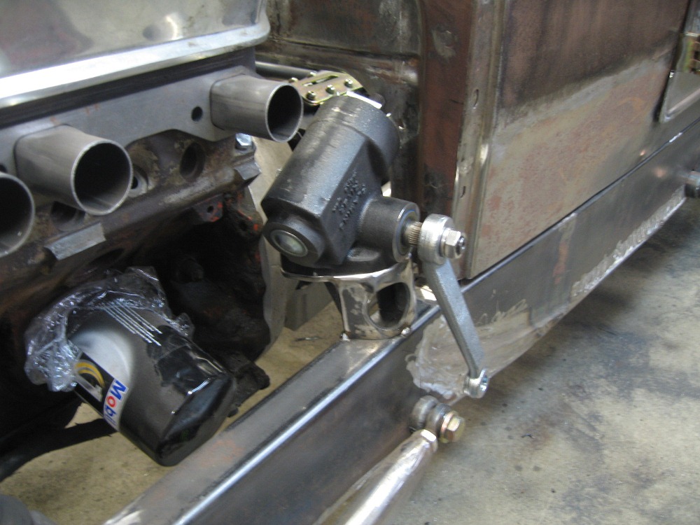 steering box mount 005 (2).jpg