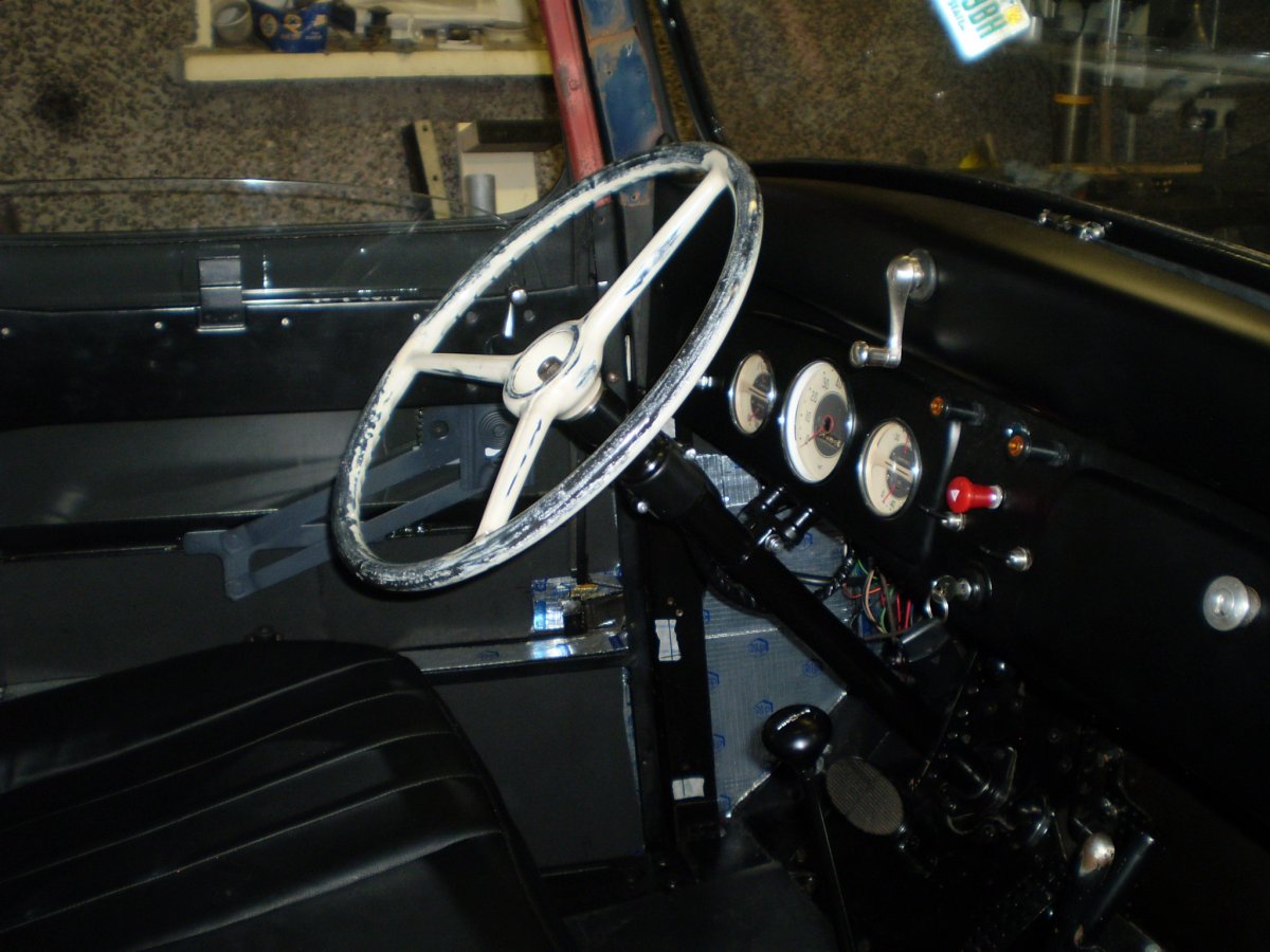 steering column final fit maybe 002.JPG