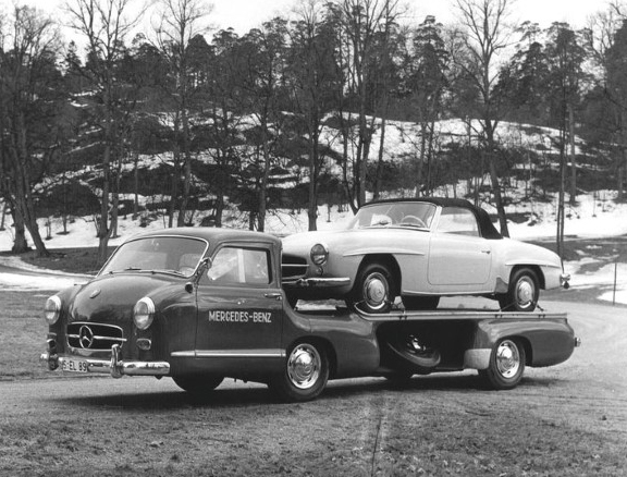 strange-car-carrier.jpg