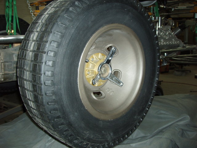 STRECHED MIDGET 013.JPG