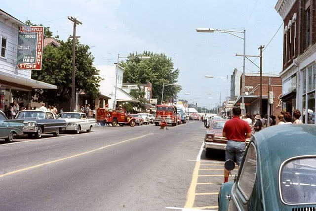 Street scenes, 1950s-60s (21).jpg