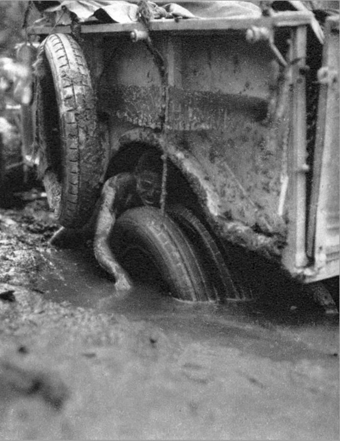 stuck-in-a-bog-bulawayo-to-dett-southern-rhodesia-c1924-c1925_u-l-ptv2e2o1zoo.jpg