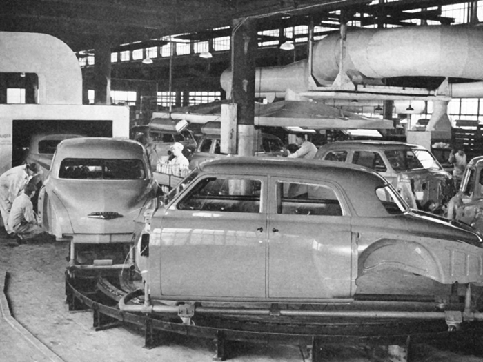 studebaker_assembly_line.jpg