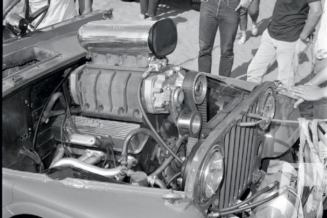 supercharged-chevy-327-v8.jpg