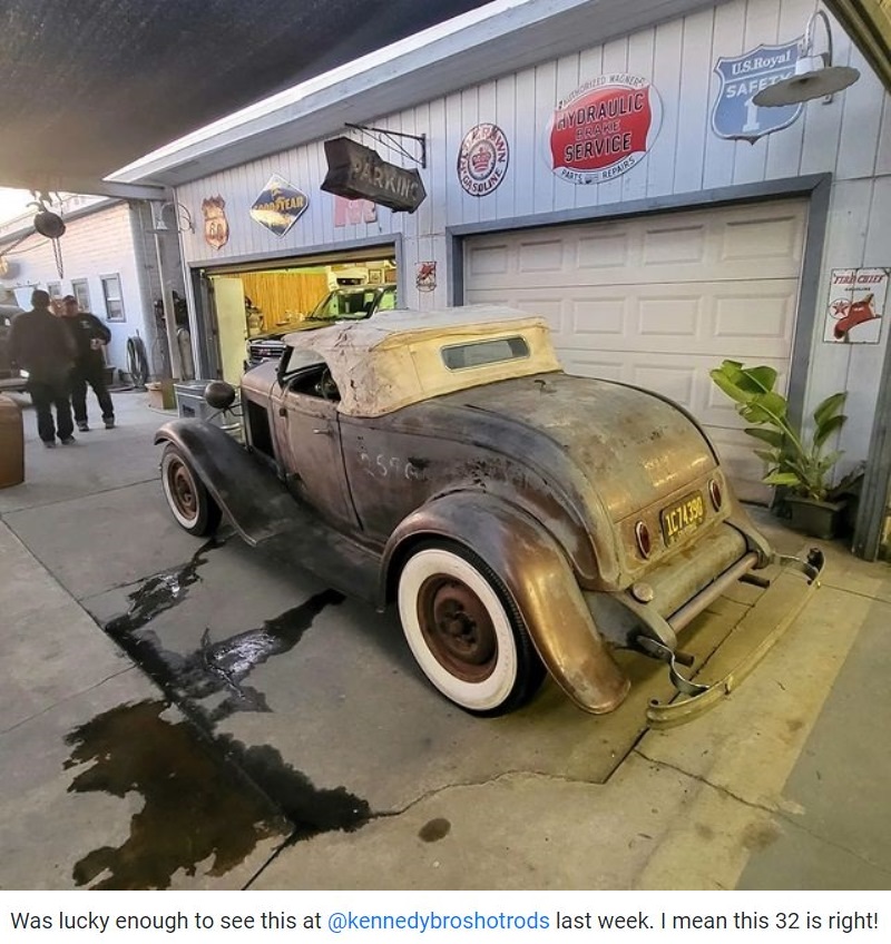 Survivor Deuce Roadster @ Kennedy Bros - January 2022 - by Garrett Jedlicki.jpg