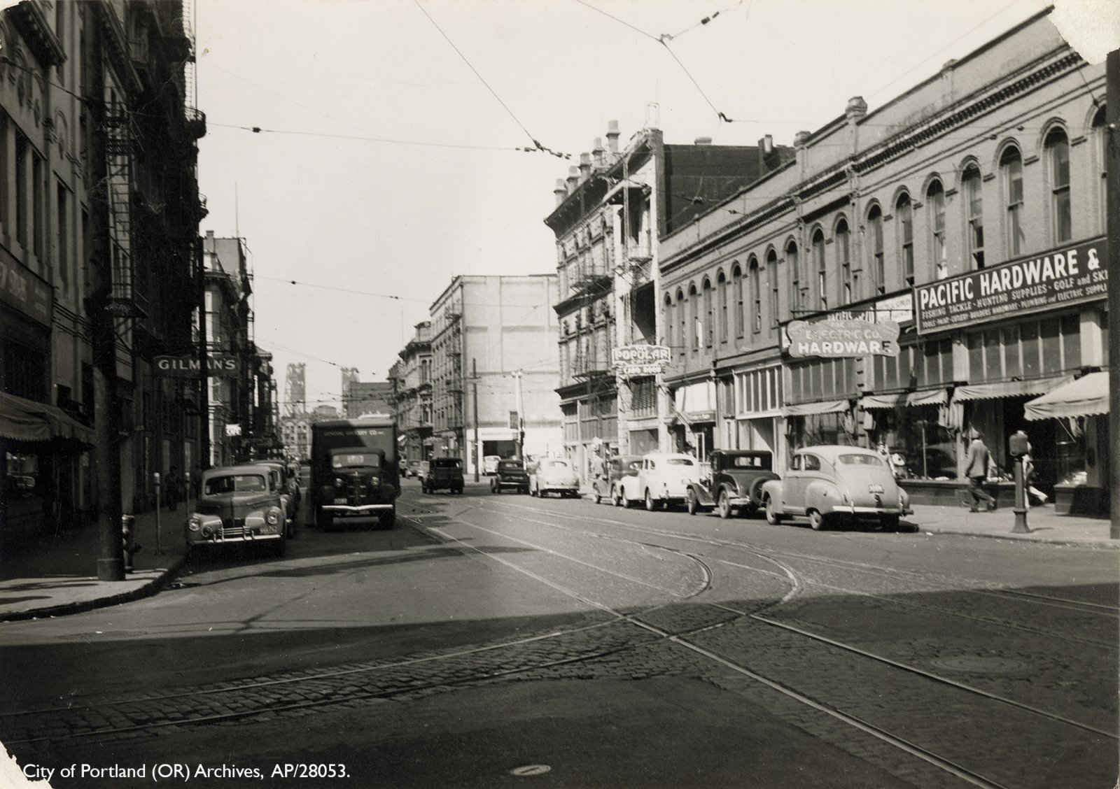 SW 2nd Ave and SW Washington St 1944.jpg