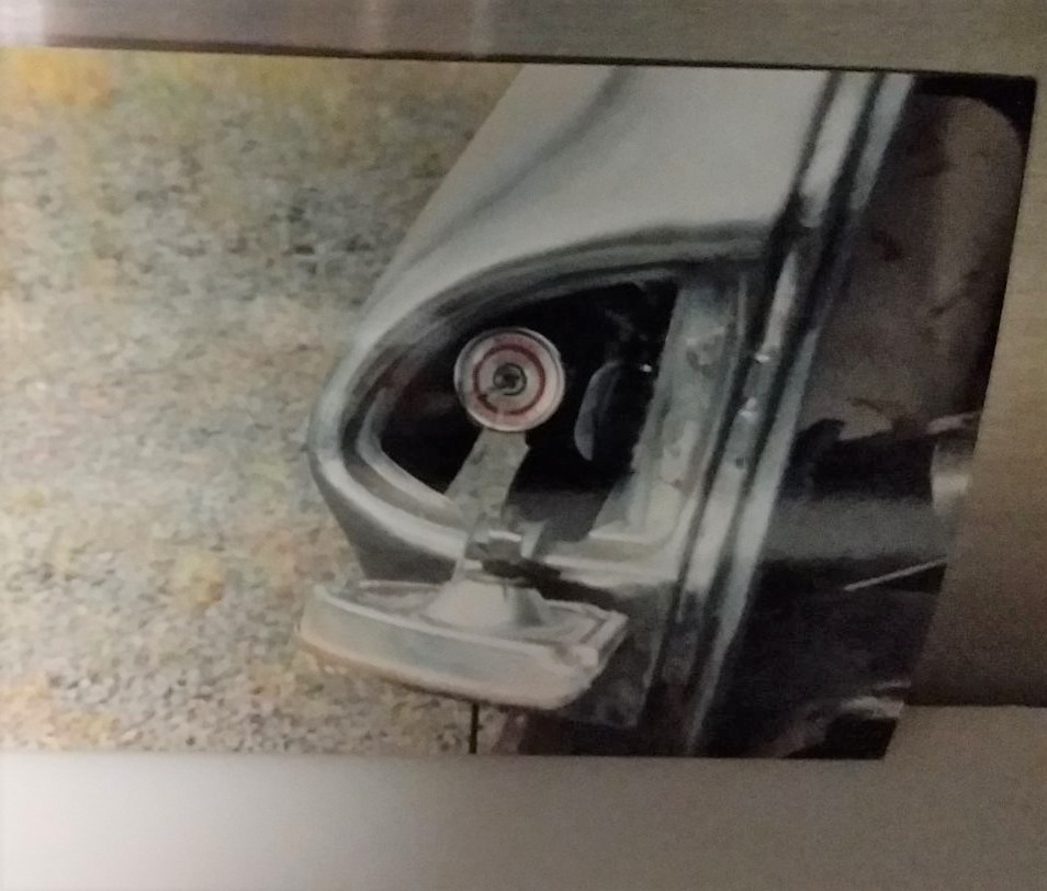 Tailgate gas filler DD (2).jpg