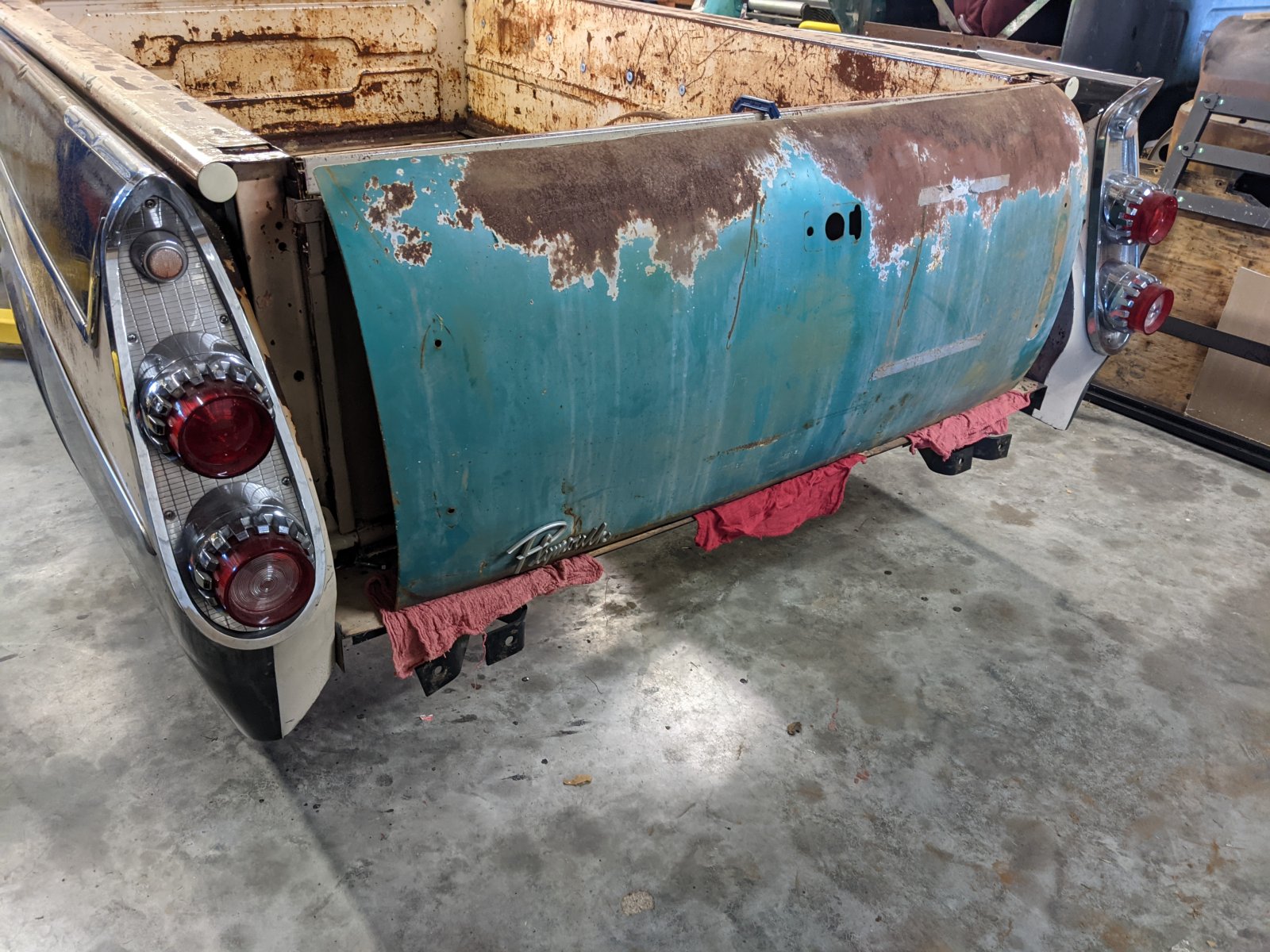 Tailgate3.jpg