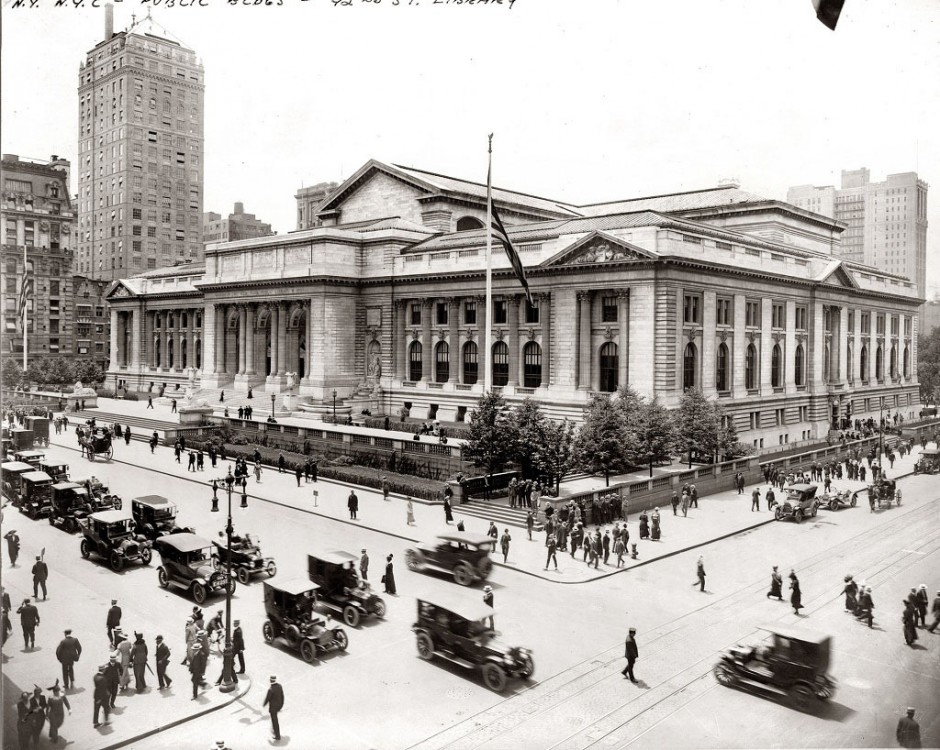 The New York Publi c Library, New York , 1915.Didn\'t realize they had 4-laners in those days..jpg