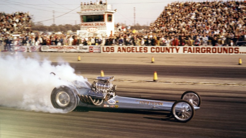 The Snake piloting Leong's Hawaiian Top Fueler at the 1965 Winternationals.jpg