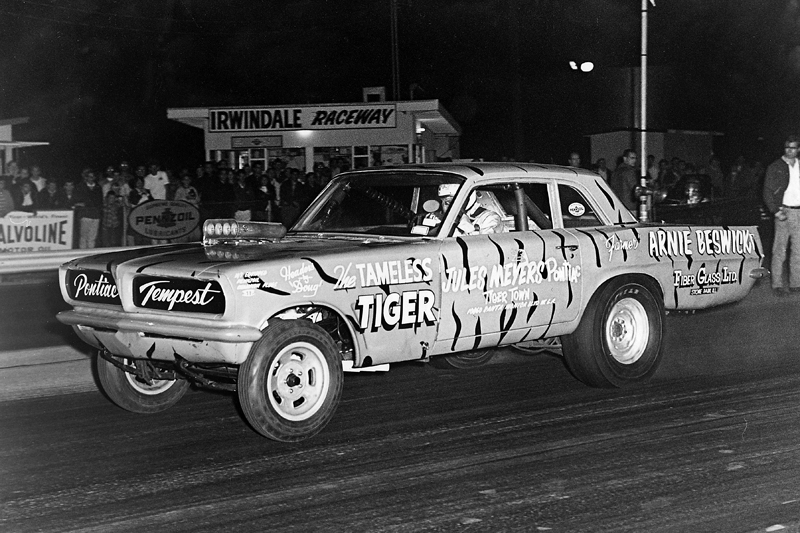 The Tameless Tiger, driven by Arnie the Farmer Beswick.jpg