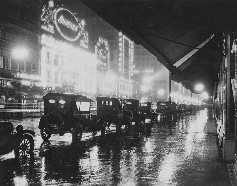 The Theater District in Los Angeles on a rainy night, 1920.jpg