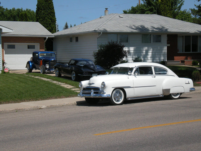 ThreeCars.jpg