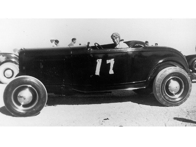 thumbnail_0702rc_11_z+the_fastest_1932_fords_from_the_early_days_of_racing+.jpg
