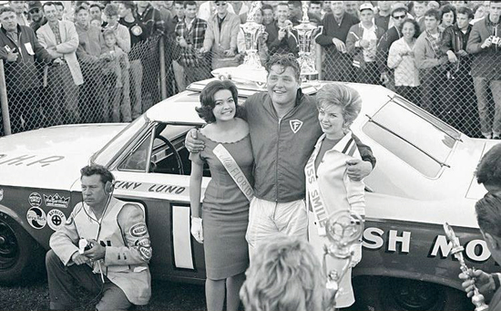 Tiny_Lund_VL_Daytona_1963.jpg
