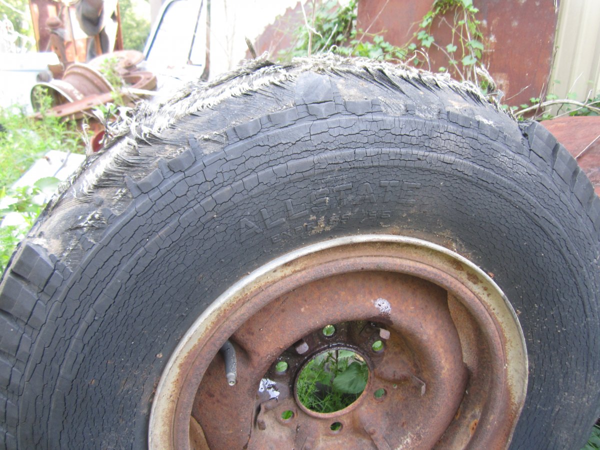 tires 005.JPG