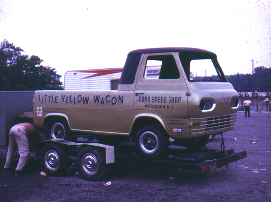 tleYellowWagonFordwheelstander-vi.jpg