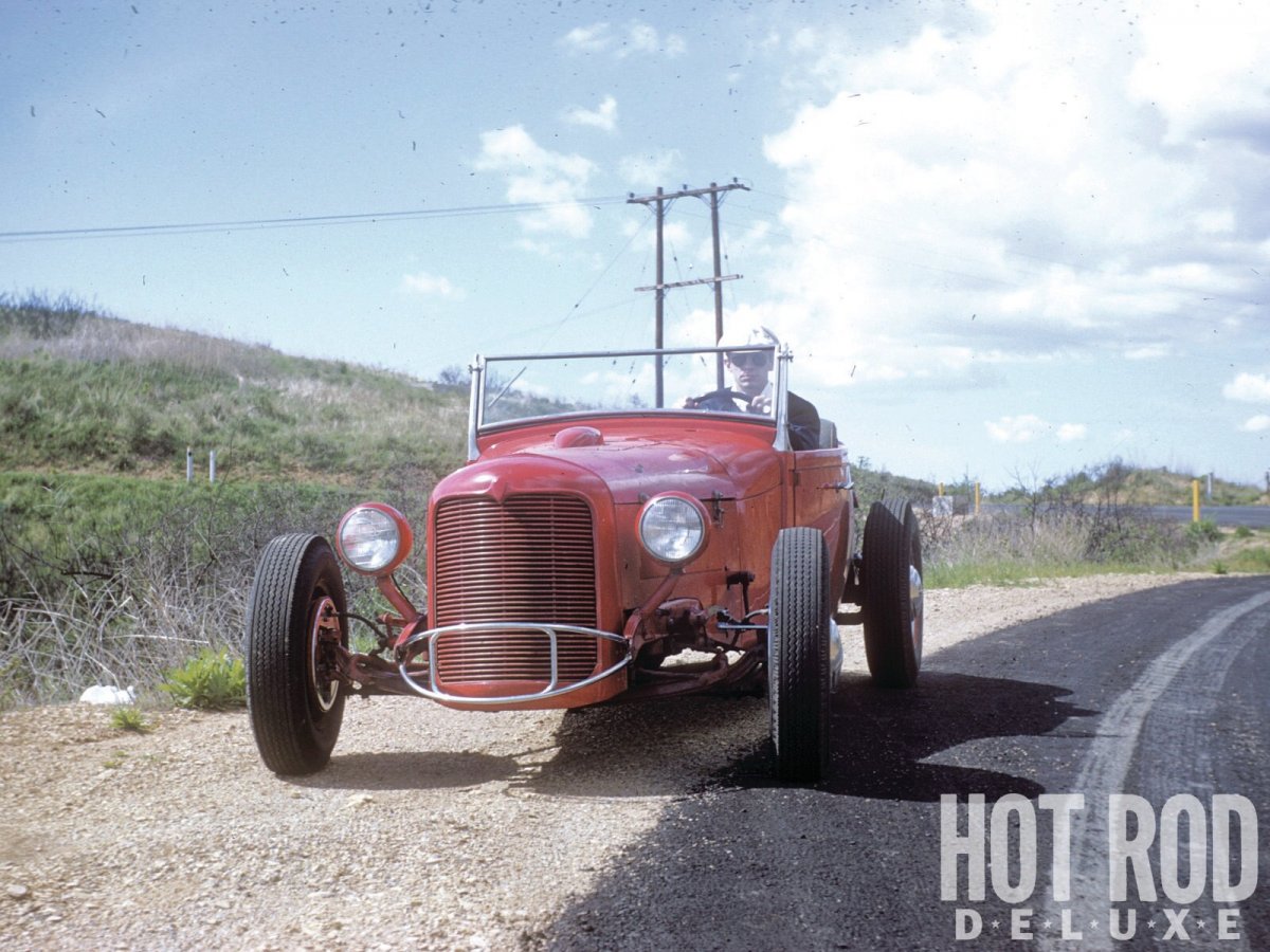 Tom-Cobbs-roadster-front-end.jpg