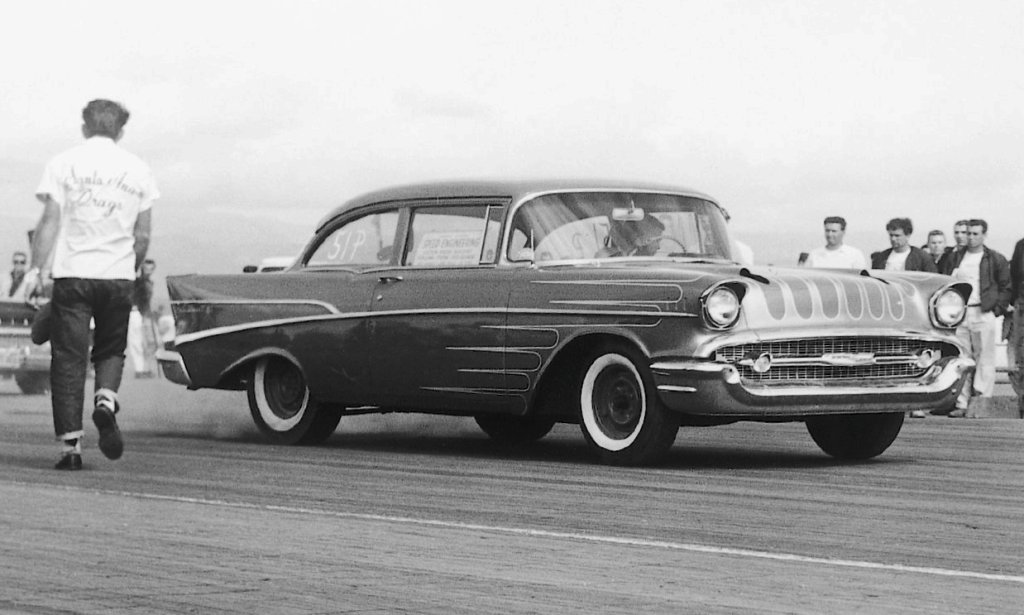 Tom McEwen's 1957 Chevy D-Gas car (2).jpg