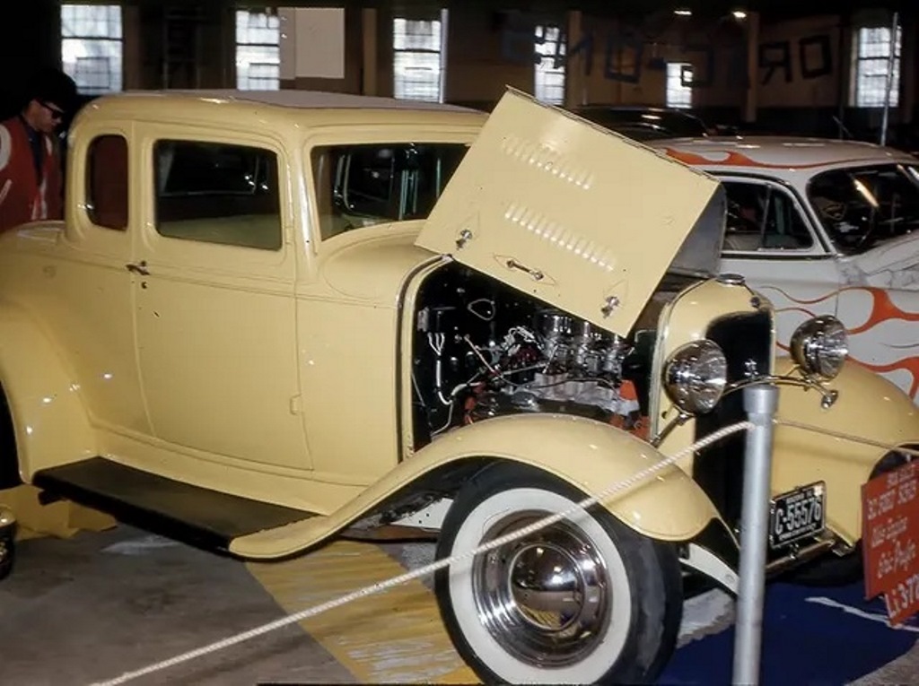 Tom Prufer's '32 5wd Coupe at the 1956 Detrot Autorama.jpg