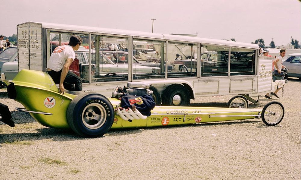 Tommy Ivo dragster.JPG