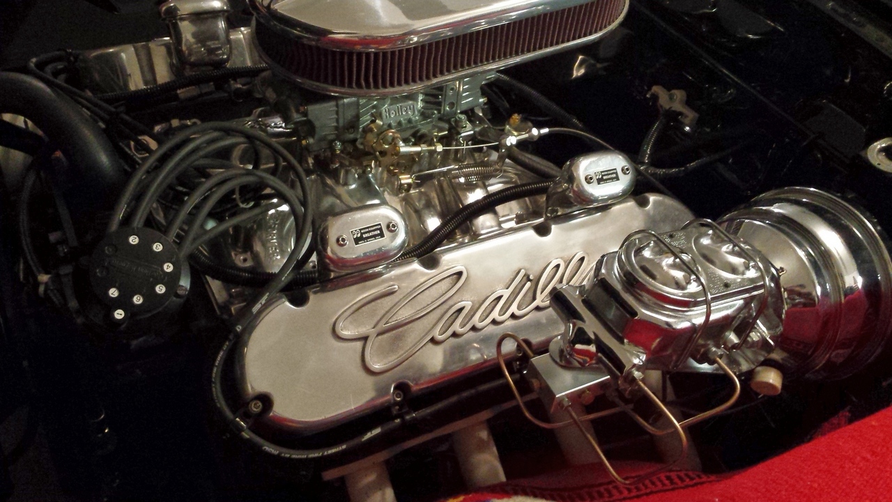 Tony\'s Caddy motor.jpg