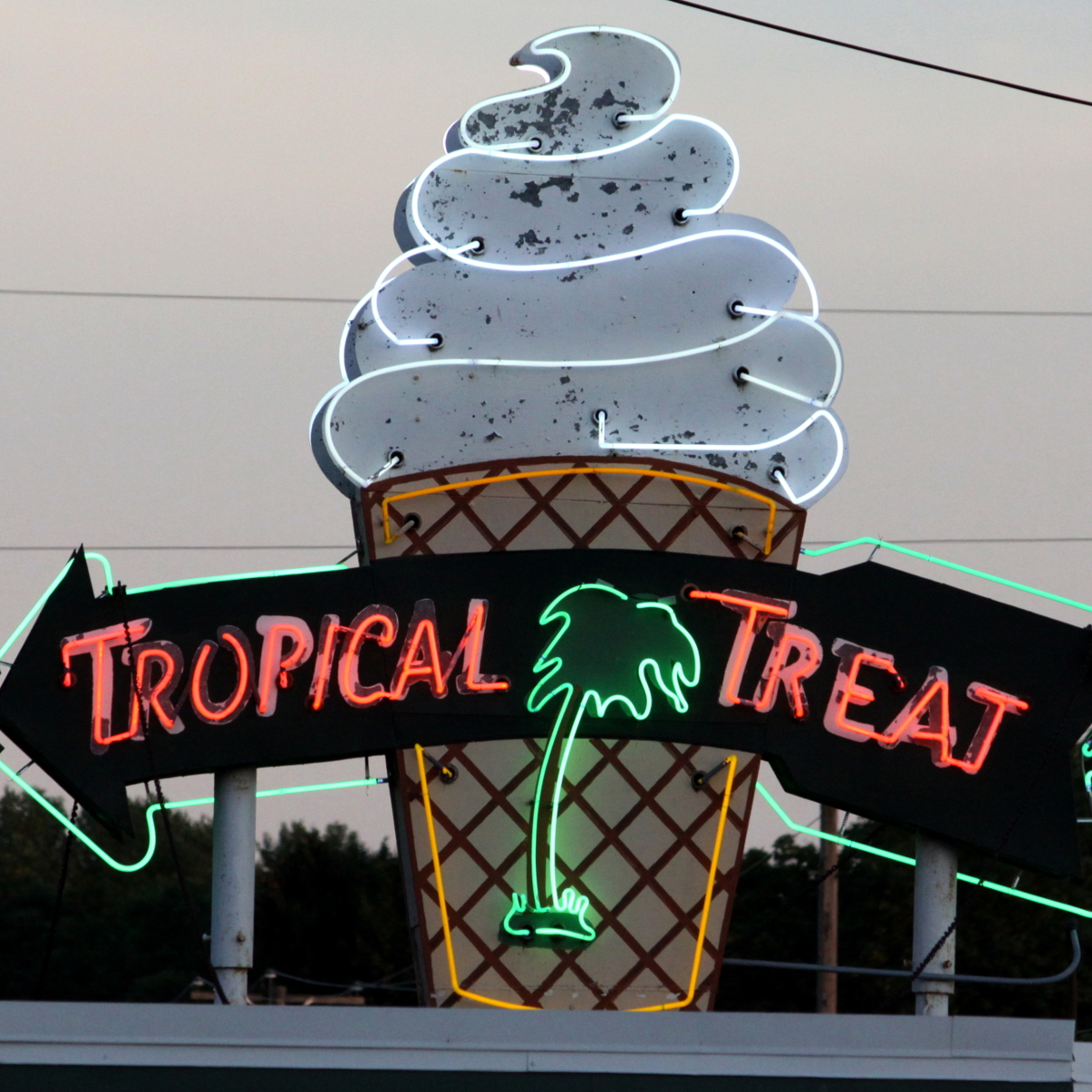 Tropical_Treat_Hanover_Pennsylvania_20170624.jpg