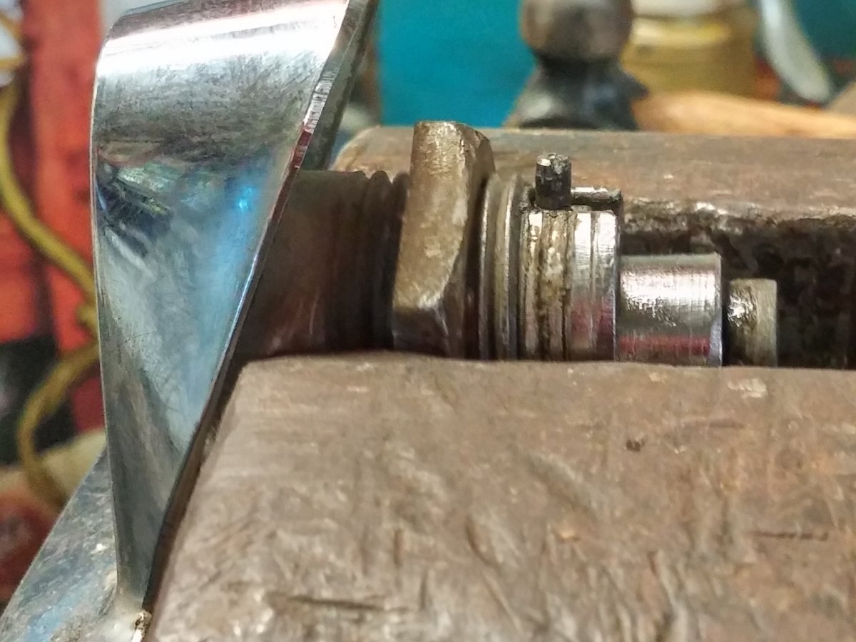trunk lock 1.jpg