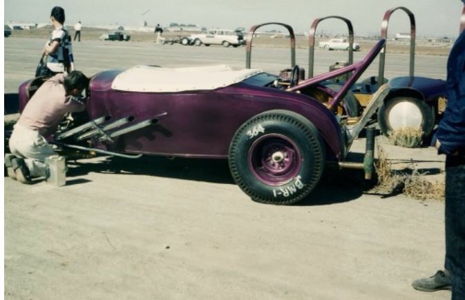 trunk of roadster 5 pipes.JPG