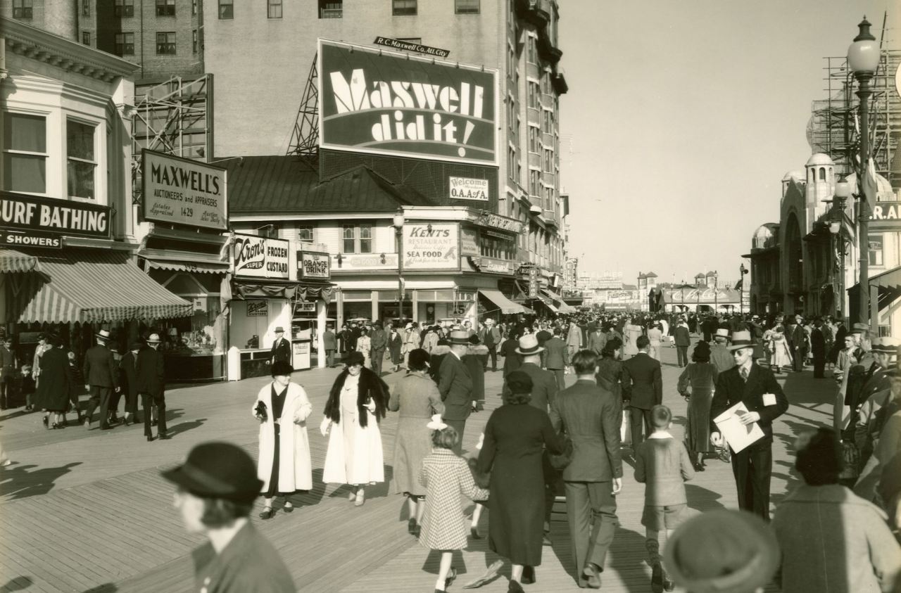 TUM_Atlantic City, New Jersey, October 4, 1936.jpg