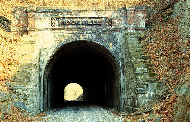 tunnel2.jpg