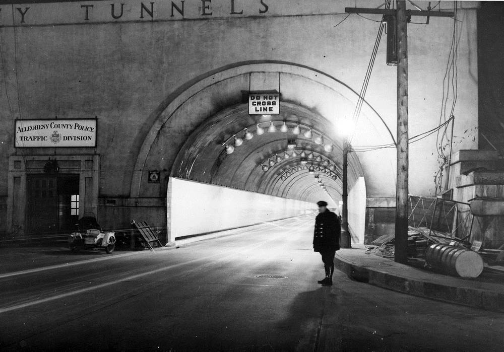 Tunnels1939.JPG