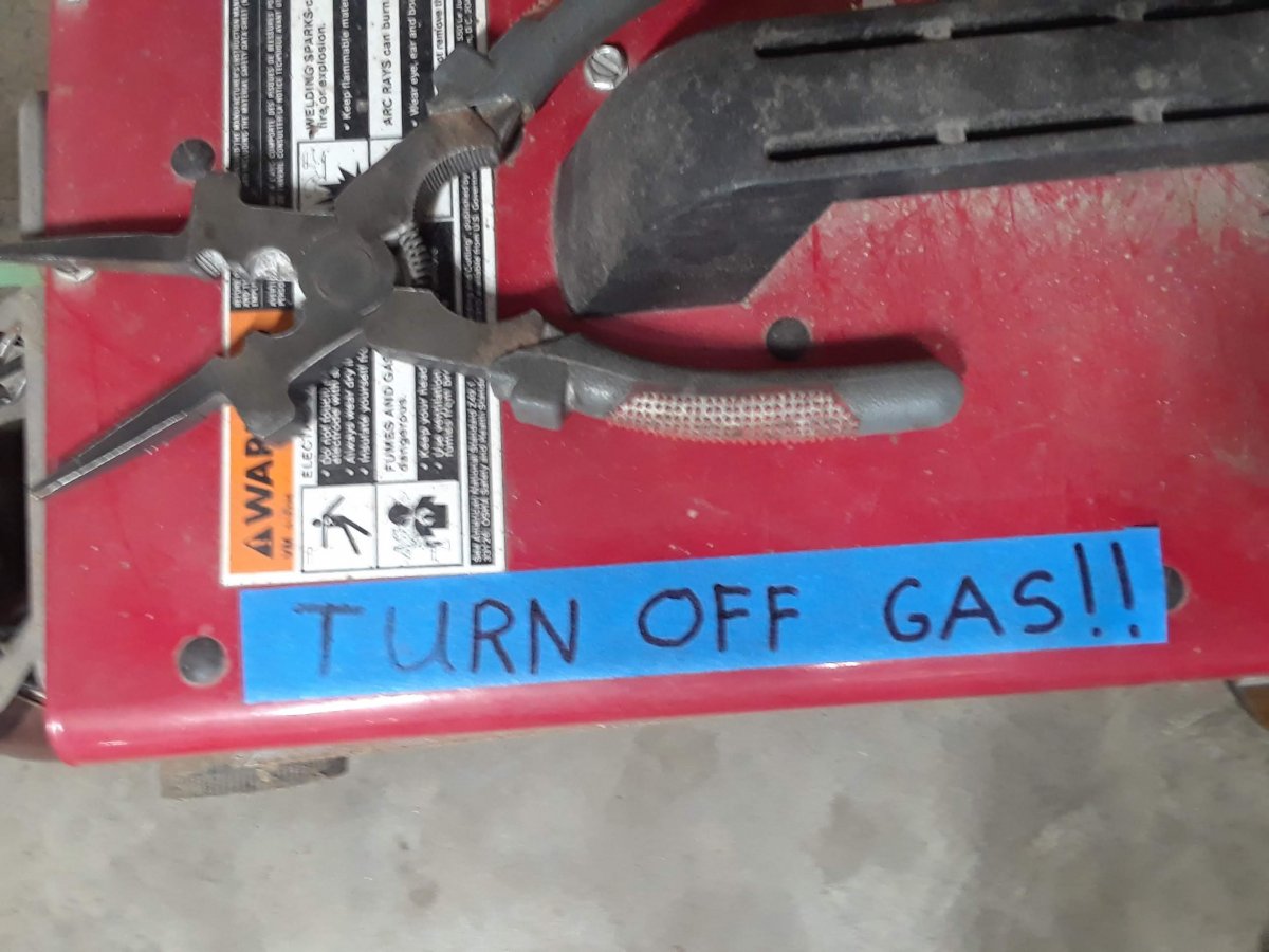 turn off welding gas.jpg