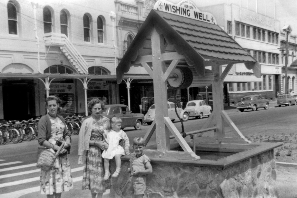 Tweed St Invercargill 1960.jpg