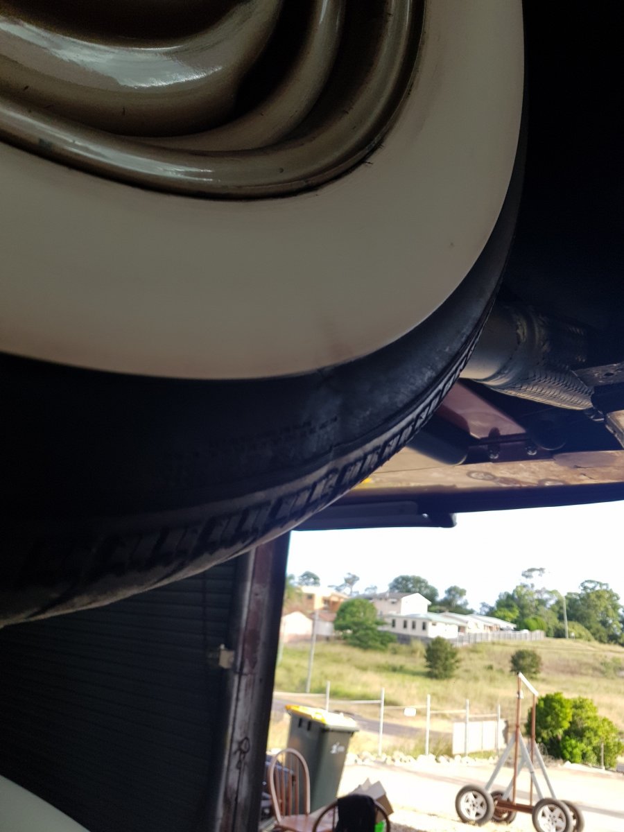 Tyres 2.jpg