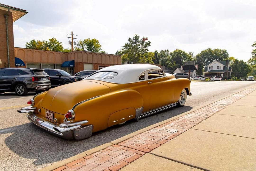u 1 1 CUSTOM (133).jpg