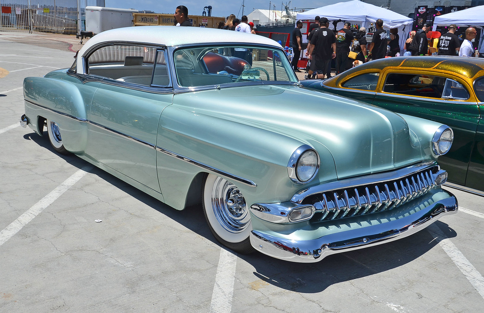 u 1 1 CUSTOM 54 Chevy hardtop silver 1 (1).jpg