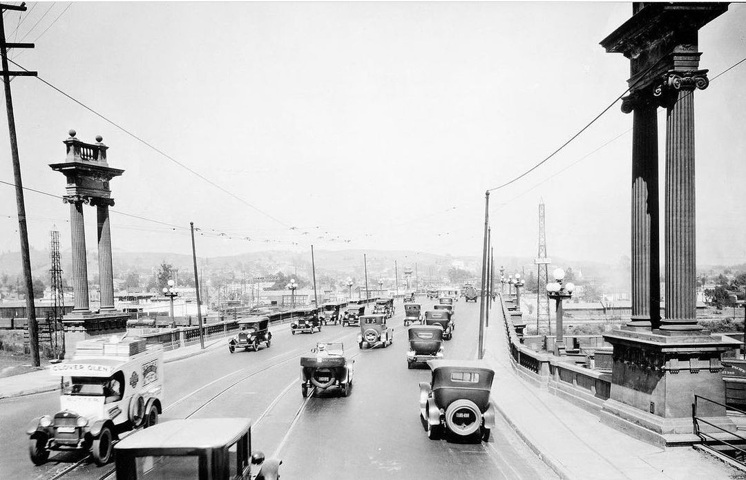 U n broadway bridge 1924.jpg