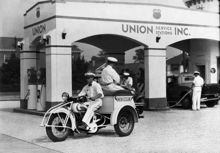 Union_Service_Station_1932.jpg