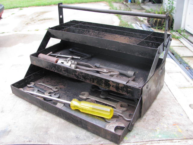 Unmarked3TierToolbox 004.jpg